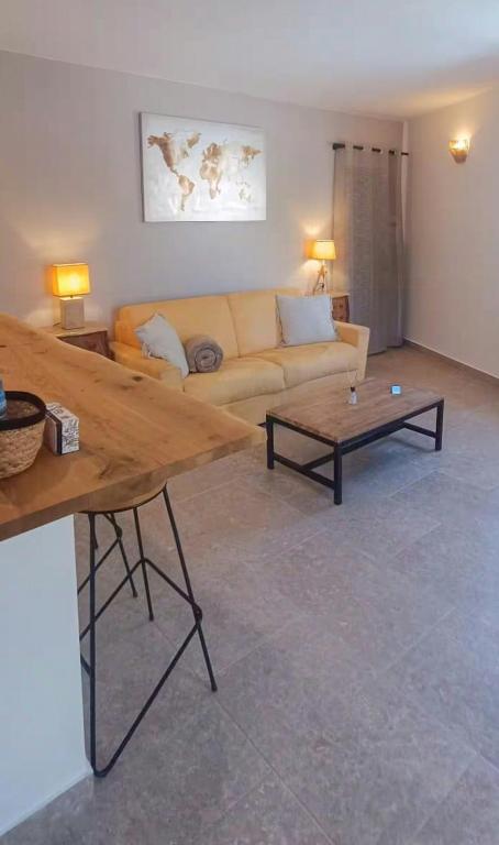Modern Studio With Mountain Views In Andon