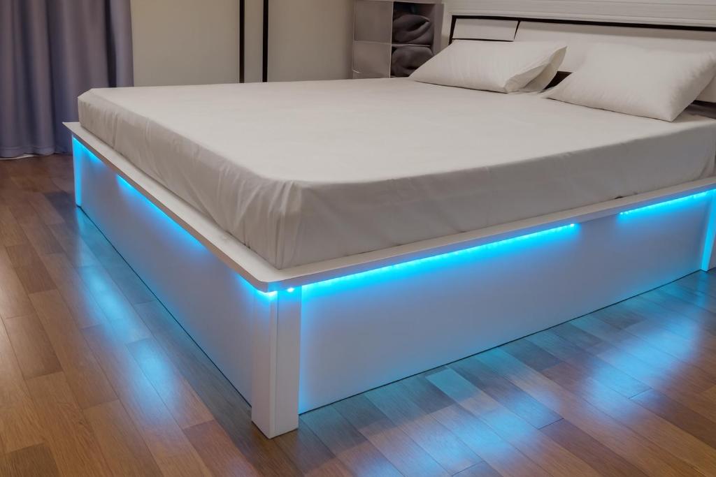 Giường trong phòng chung tại Mutamba City View Apartment