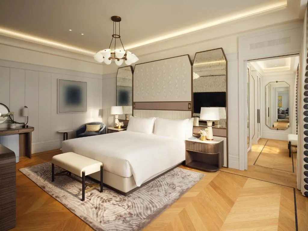 Mandarin Suite