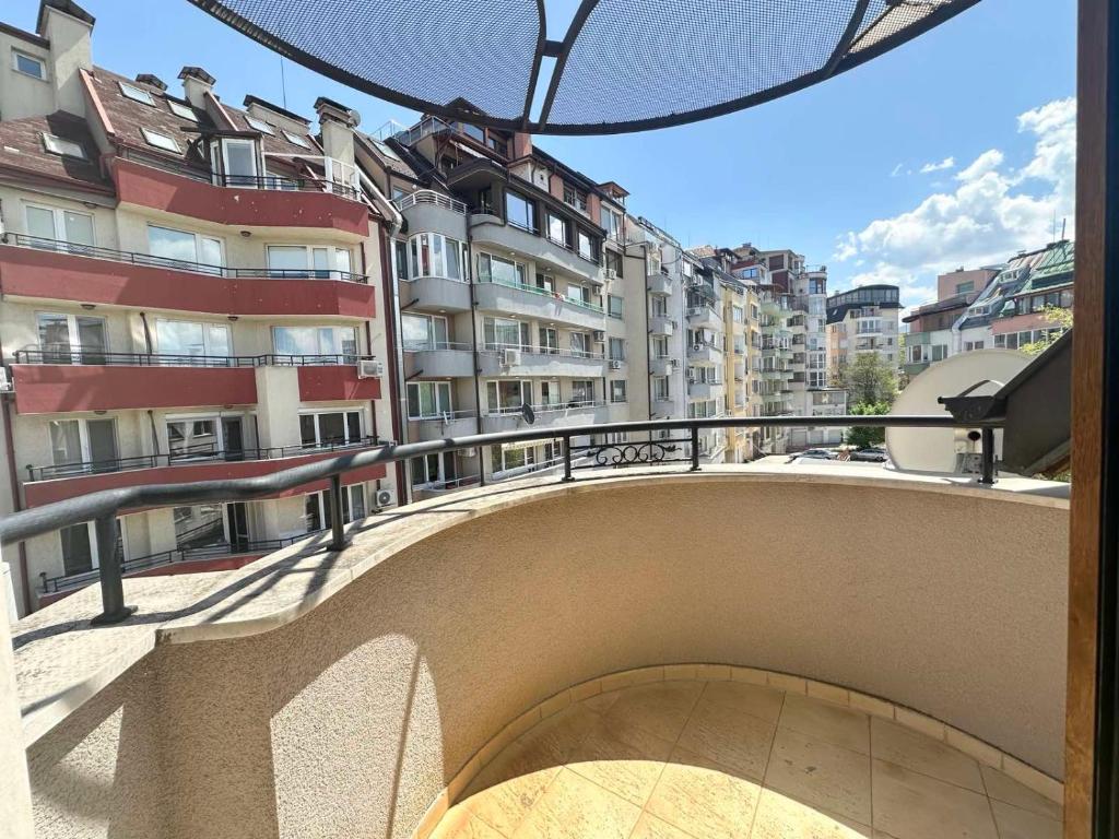 Μπαλκόνι ή βεράντα στο Flower garden in Lozenetz by 7th Sence