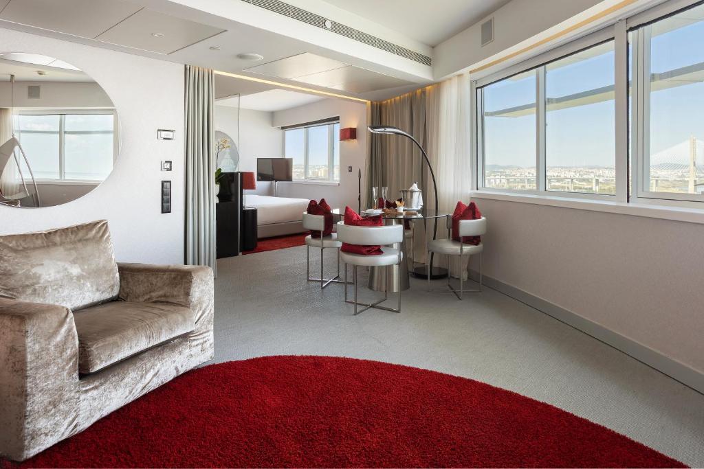 MYRIAD by SANA Hotels - 15