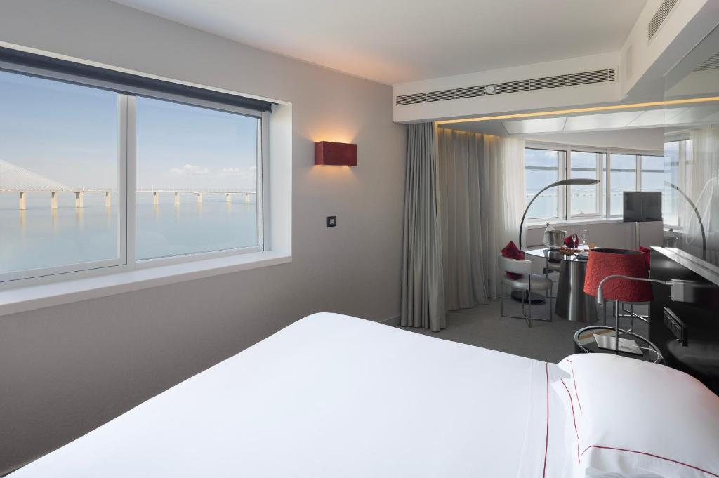 MYRIAD by SANA Hotels - 14