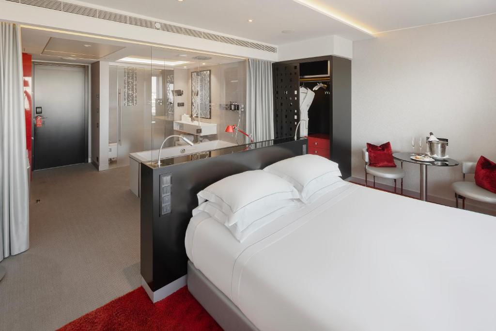 MYRIAD by SANA Hotels - 19