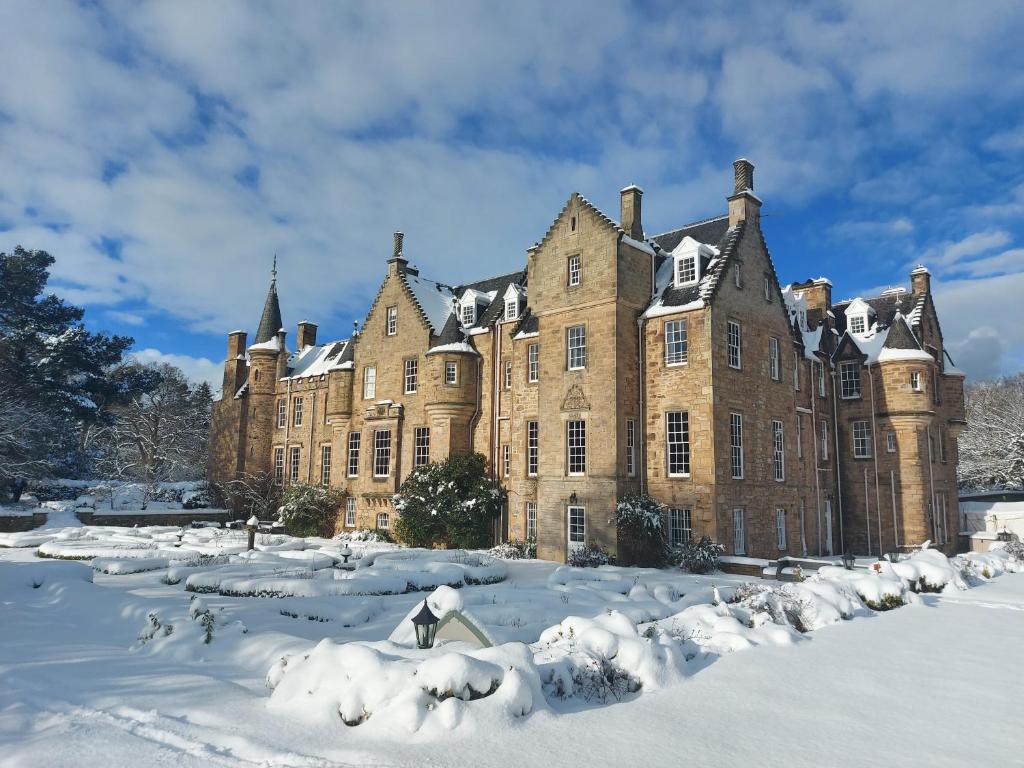 Carberry Tower Mansion House and Estate v zimě