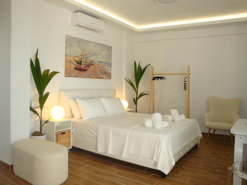 Centre Penthouse With SeaView