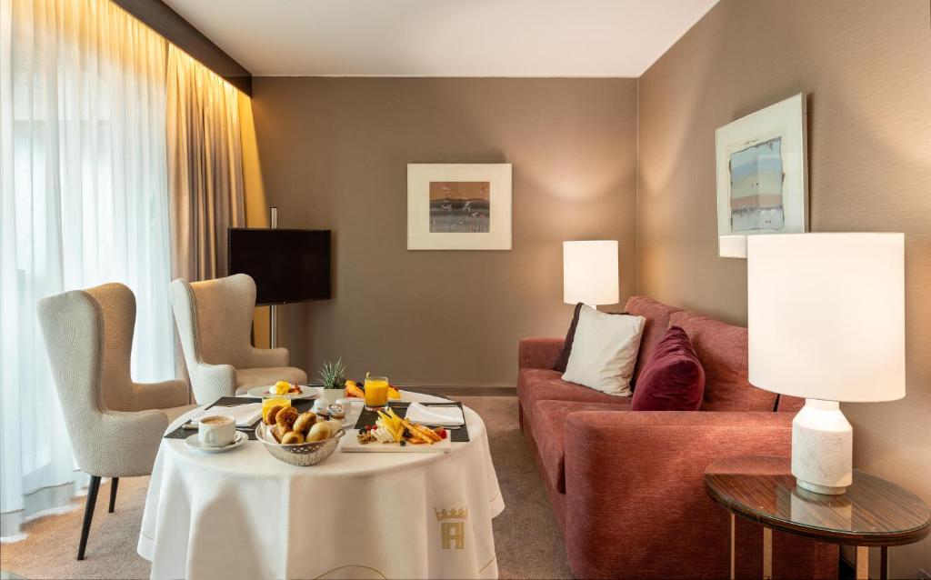 Altis Grand Hotel 4