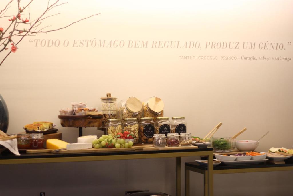 Đồ ăn tại/gần căn hộ