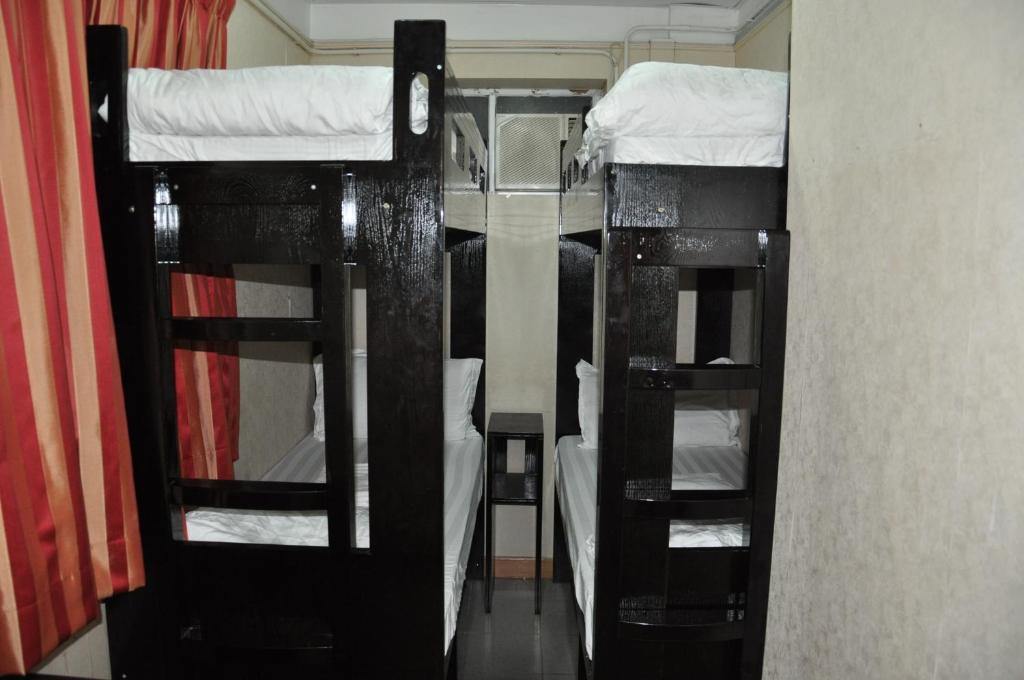 Palanda nebo palandy na pokoji v ubytování Castle Inn