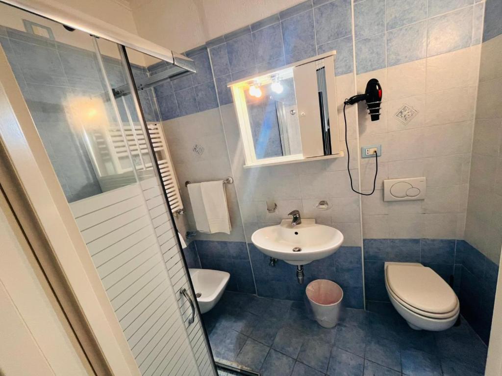 Ένα μπάνιο στο Network Forio ischia 4 stelle promo pensione completa con bevande