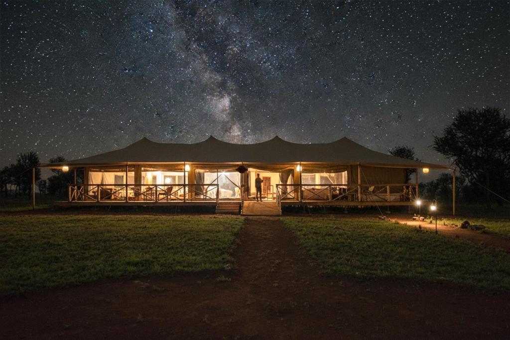 Wildlux Serengeti Camp