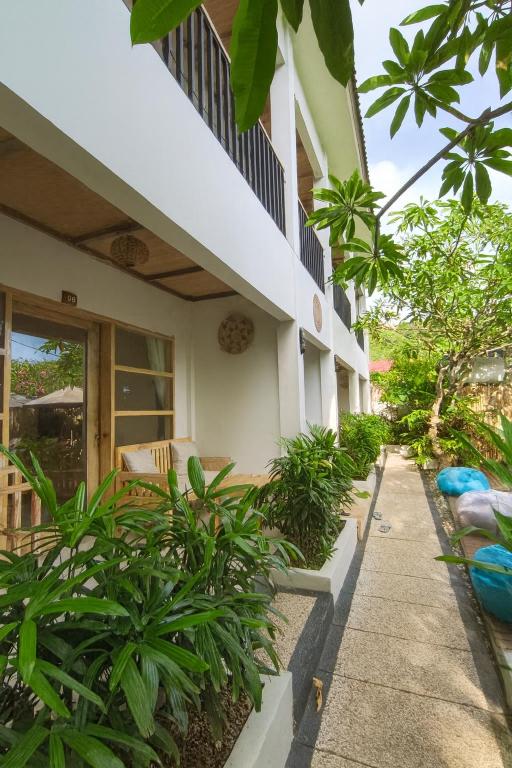 Lavella Villas Kuta Lombok - 17