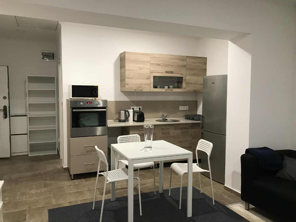 Nhà bếp/bếp nhỏ tại Huszonnyolcpera