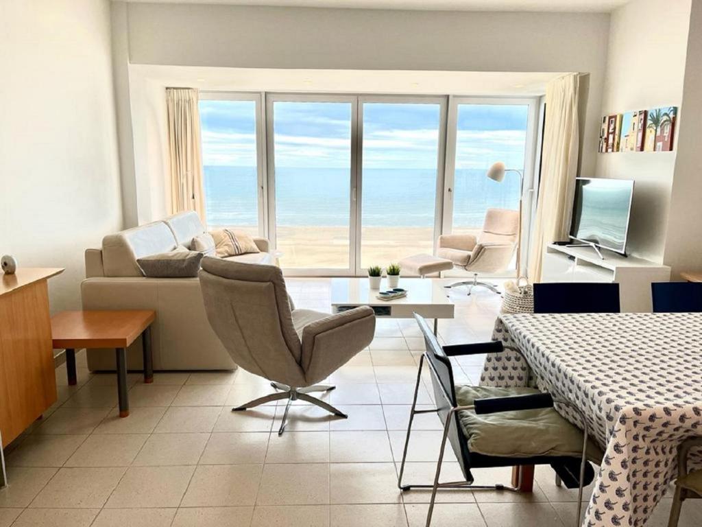 A general sea view or a sea view taken from Az apartmant