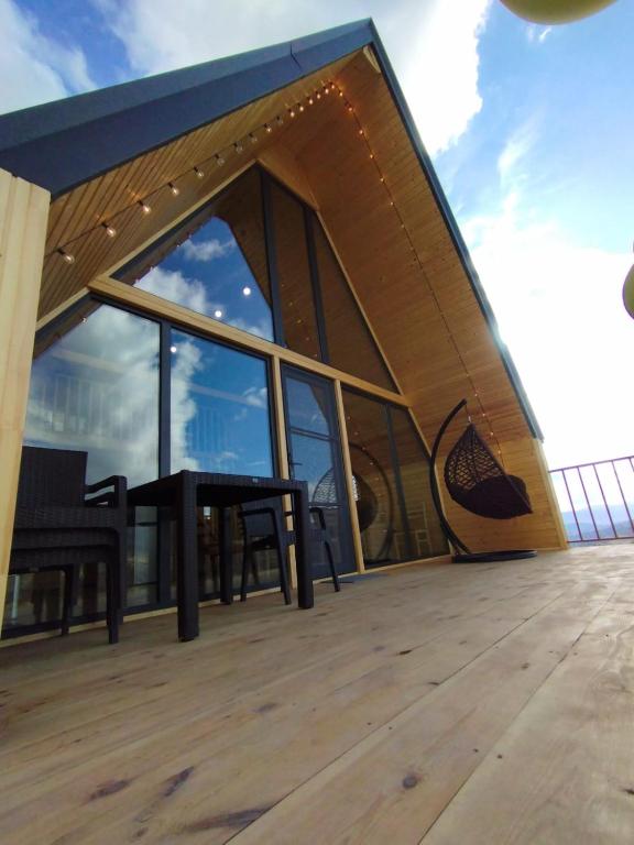 Το κτήριο όπου στεγάζεται  η παραθεριστική κατοικία