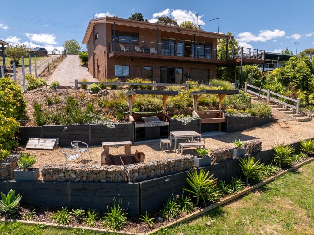 Κήπος έξω από το Bonnie Dawn - Bonnie DOon