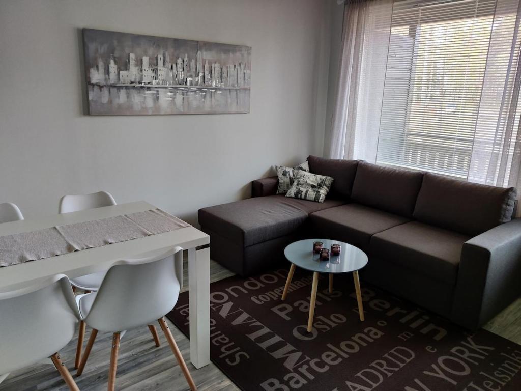 Posezení v ubytování Helppoa lomailua