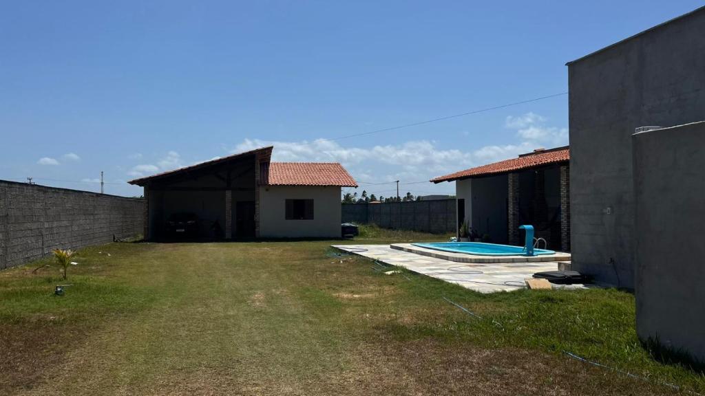 La alberca dentro o cerca de Casa Praia & Piscina da Hora