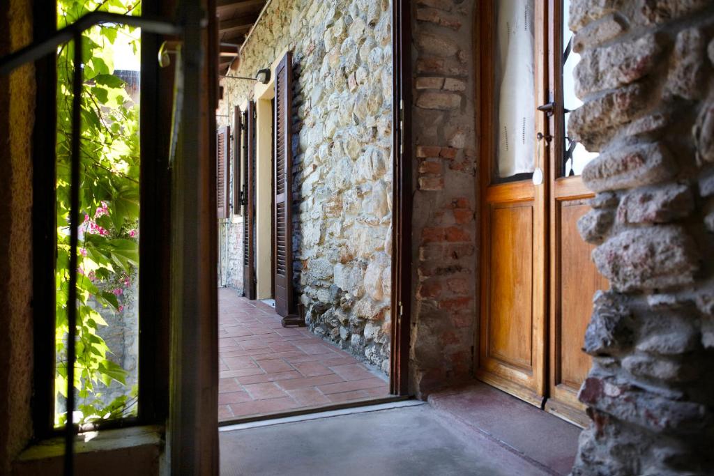 Fotografie z fotogalerie ubytování Antico Borgo Sanda Lago Maggiore v destinaci Casalzuigno
