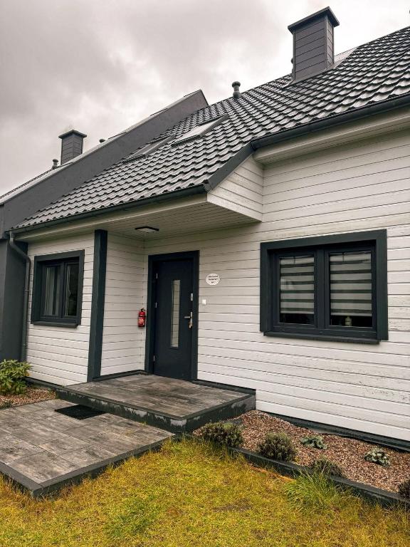 Tòa nhà nơi căn hộ tọa lạc