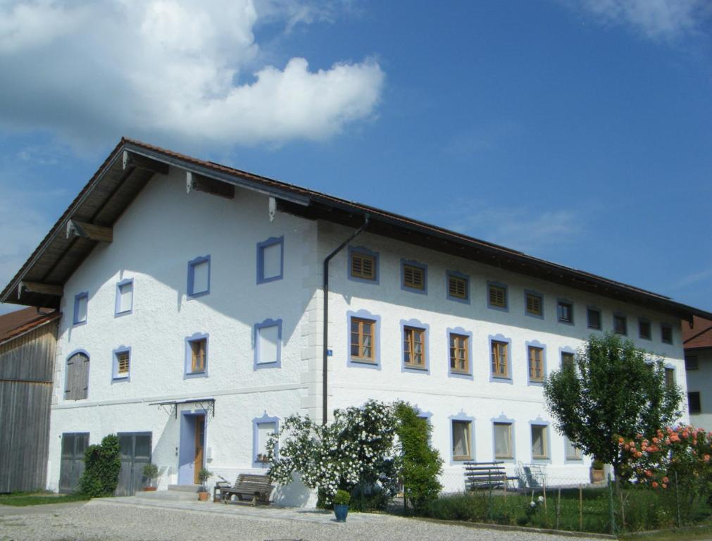 El edificio en el que está el departamento