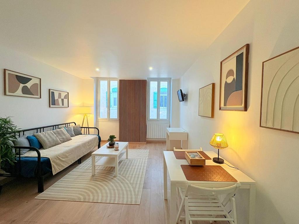 Fotografie z fotogalerie ubytování L'Atelier Bohème - Studio élégant en centre ville v destinaci Pamiers