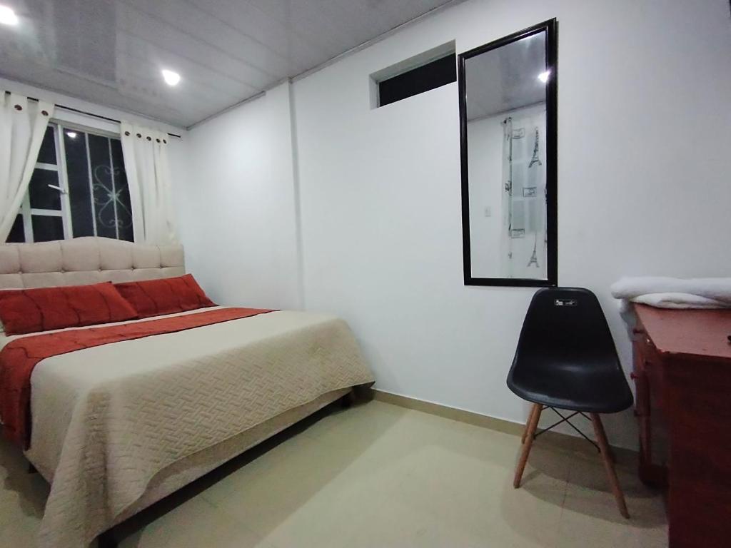 Postel nebo postele na pokoji v ubytování D habitación con baño privdo