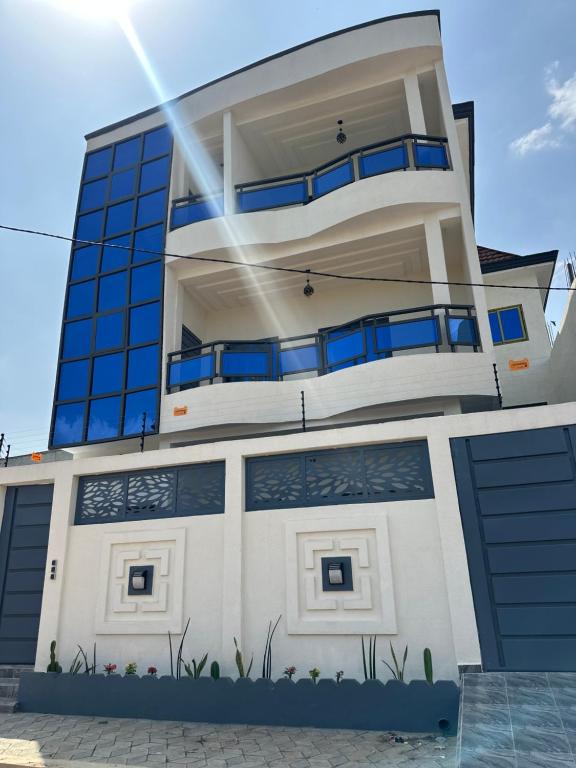 Το κτήριο όπου στεγάζεται  το διαμέρισμα