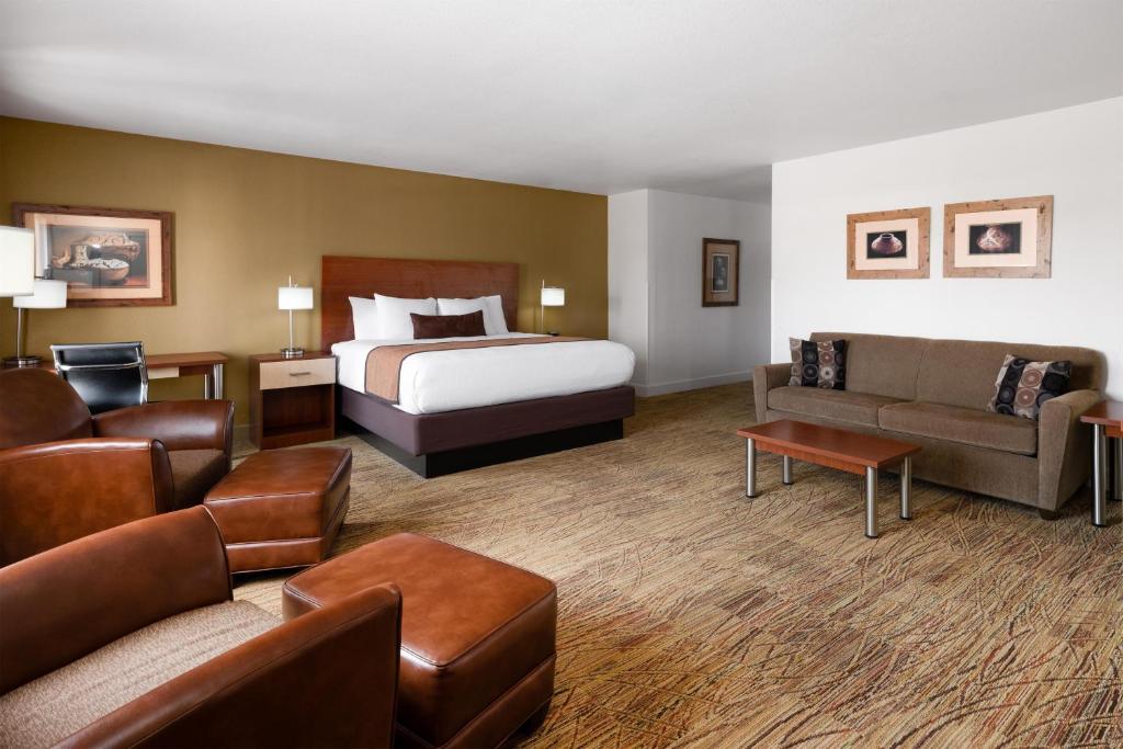 Posezení v ubytování Best Western Discovery Inn