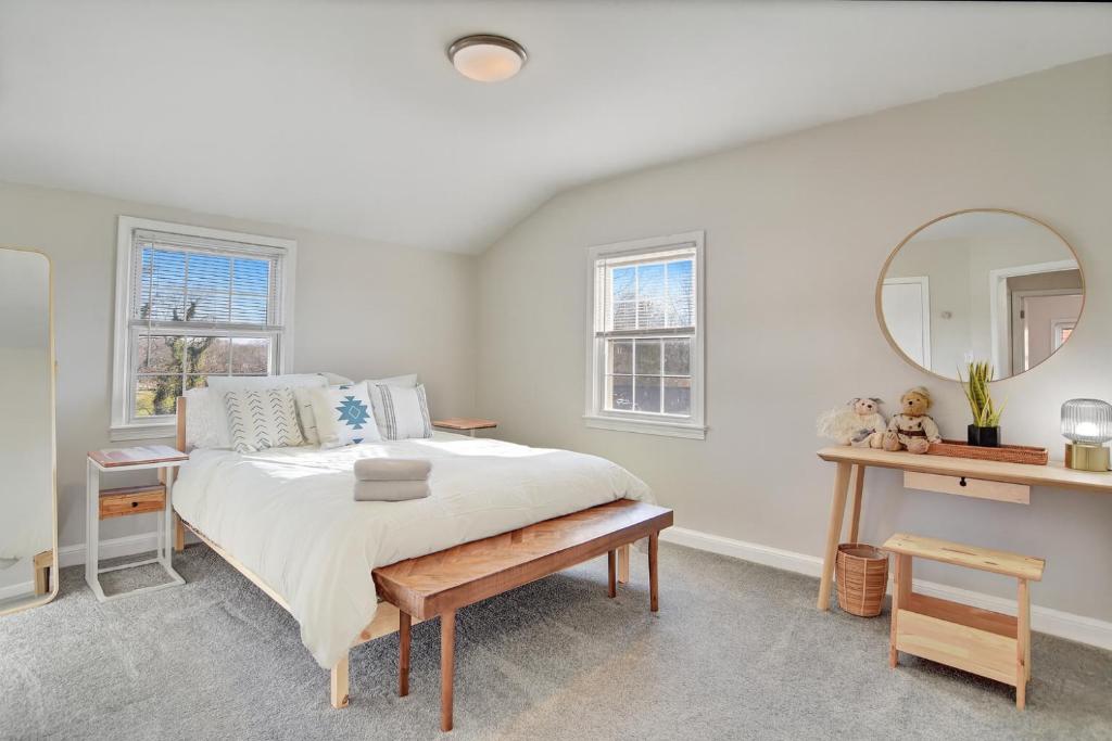 Ένα ή περισσότερα κρεβάτια σε δωμάτιο στο Cheerful 3-Bedroom House in Downtown Annapolis
