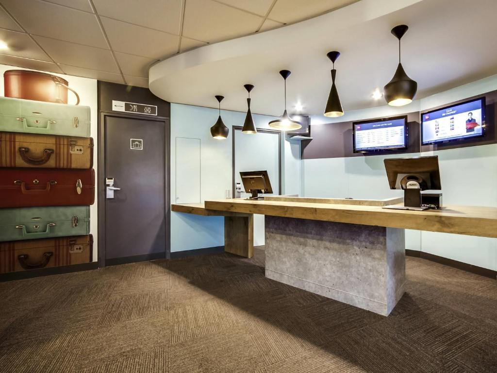 Μια τηλεόραση ή/και κέντρο ψυχαγωγίας στο ibis Orleans Centre Gare