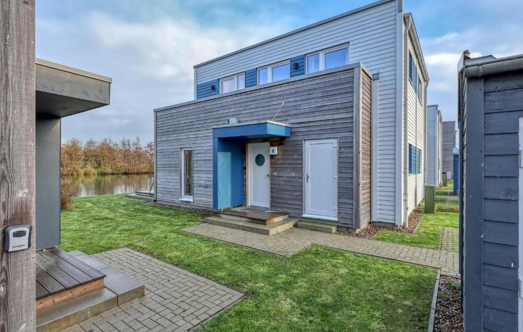 Budova, kde se prázdninový dům nachází