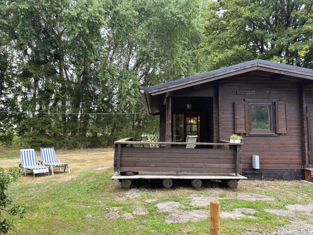 Κήπος έξω από το Ferienhaus mit Terrasse