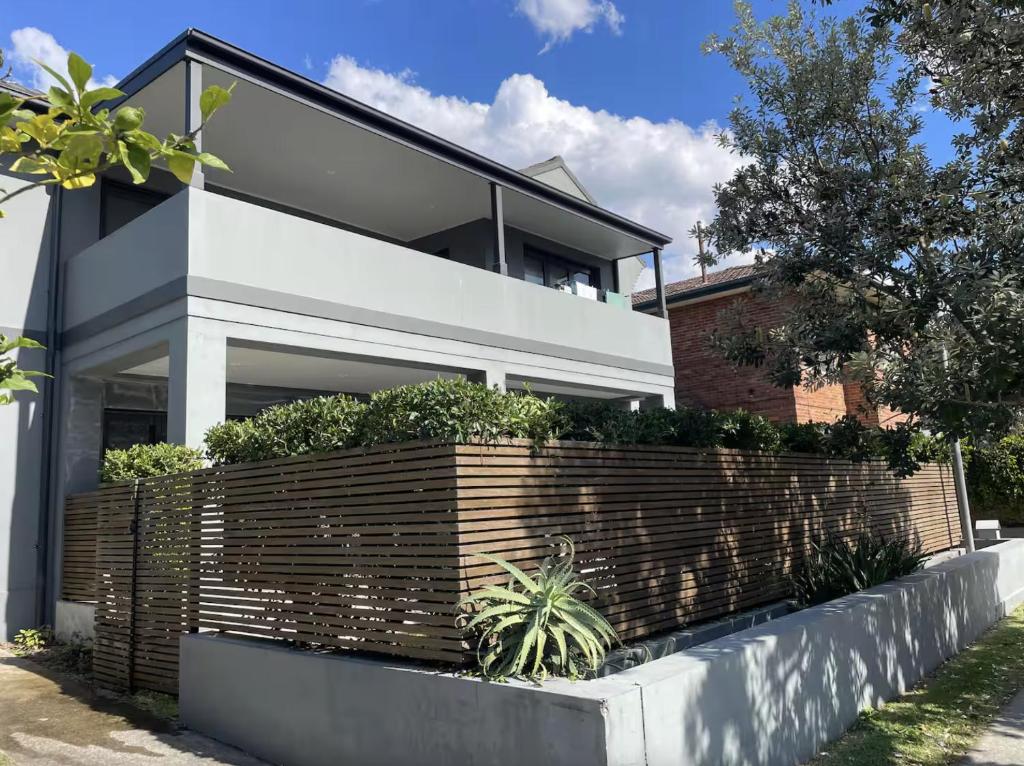 Tòa nhà nơi nhà nghỉ dưỡng tọa lạc