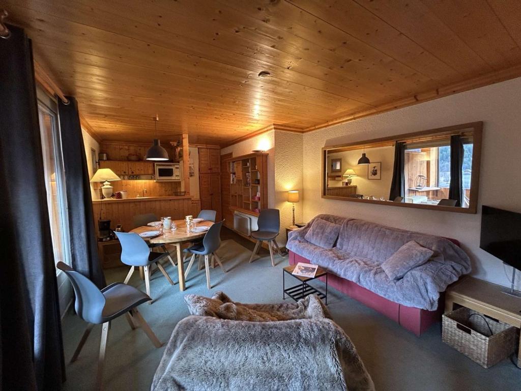 Appartement 3 pièces Alcôve pour 6 à Méribel, proche commerces