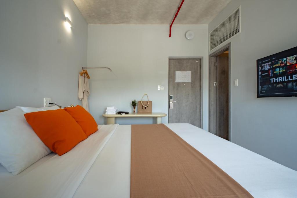 The Up Hotel Phu Quoc Island - The Poolside Escape - 2