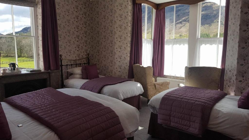 The Old Dungeon Ghyll Hotel - Triple Room With Private External Bathroom
