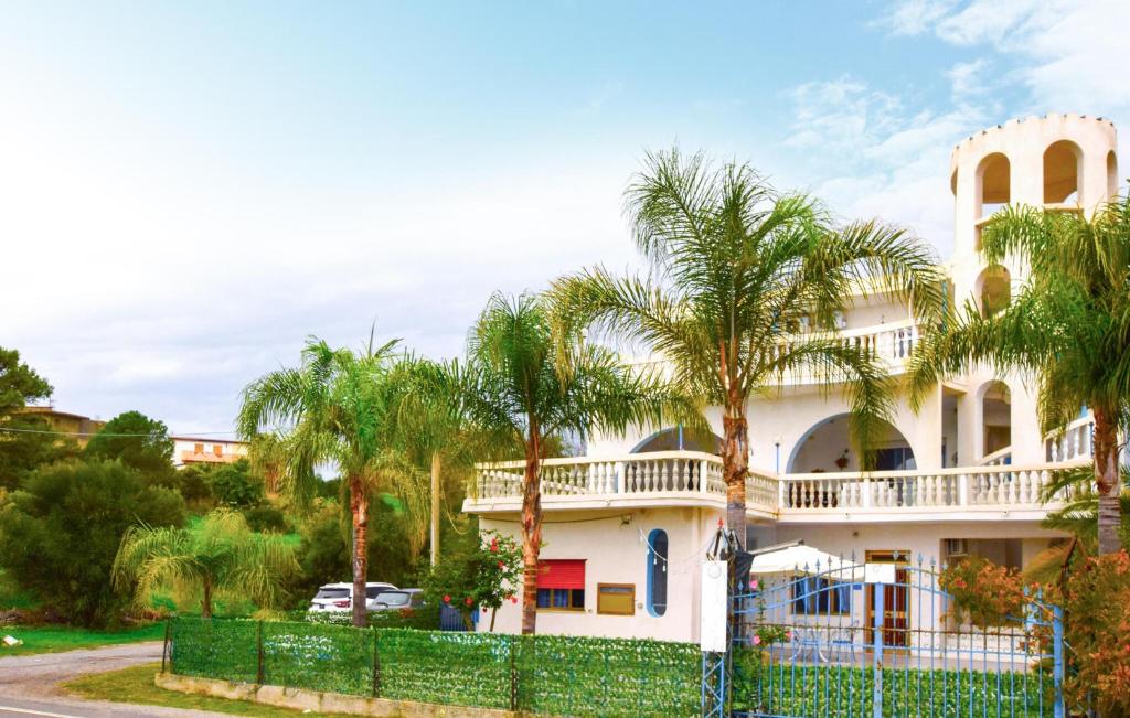 Tòa nhà nơi căn hộ tọa lạc