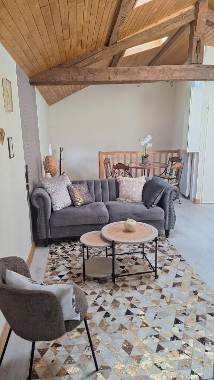 Foto sihtkohas Ruffec asuva majutusasutuse La tête dans les étoiles galeriist