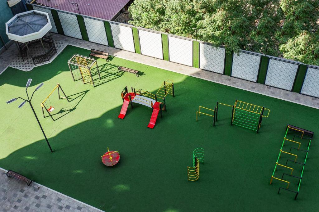 Herní místnost nebo prostor pro děti v ubytování Modern Stroy 40 by Royal Rentals