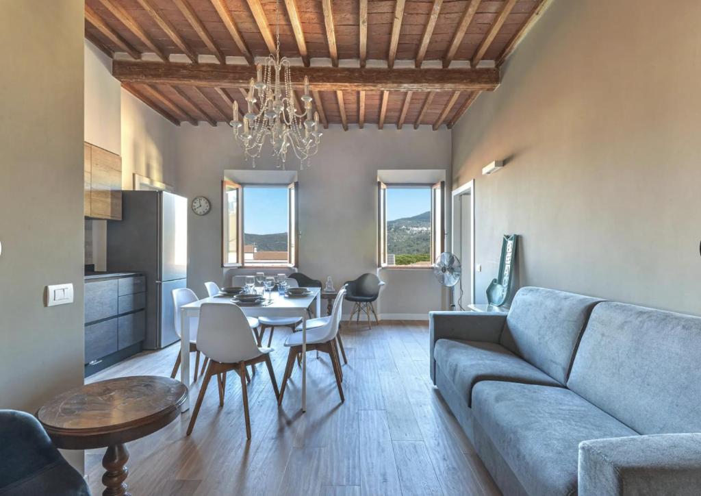 Et opholdsområde på Maison Carol, moderna e luminosa in centro e vicino al mare