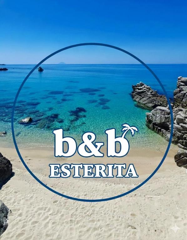 a picture of a beach with the words bc estirida at B&B Esterita in Parghelia