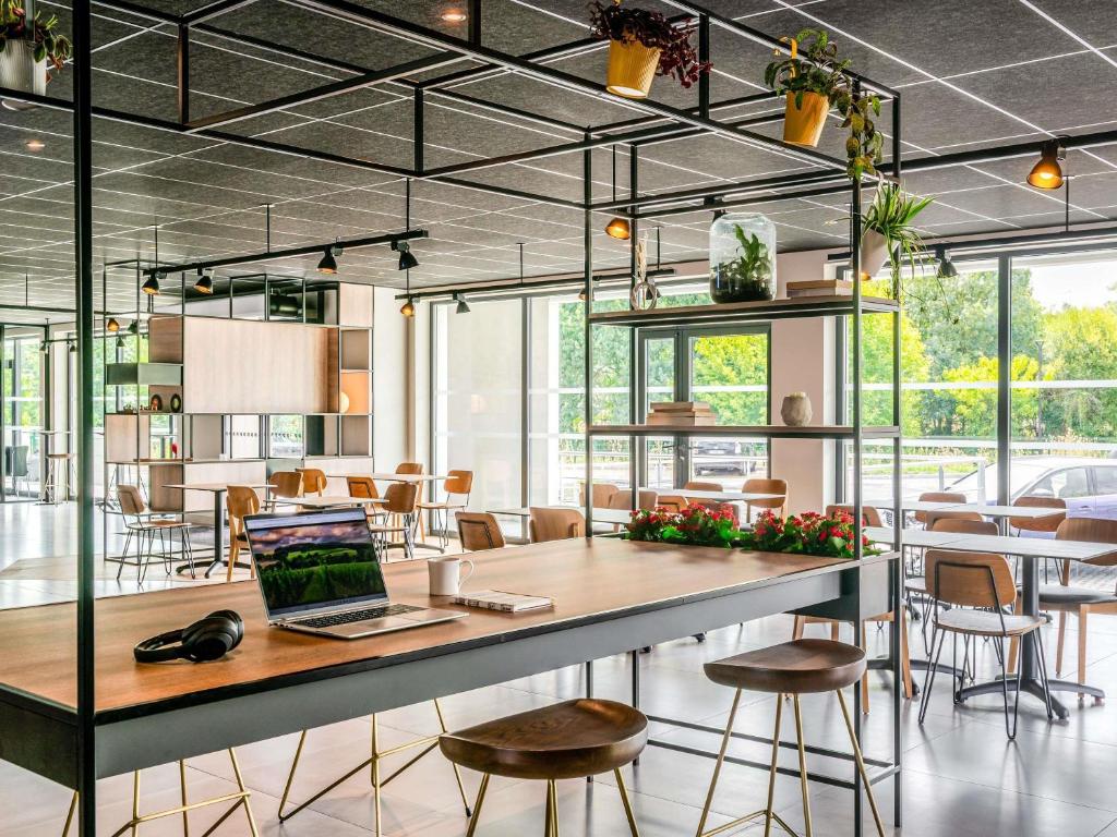 Restoran atau tempat lain untuk makan di ibis Bordeaux Nord Carbon Blanc