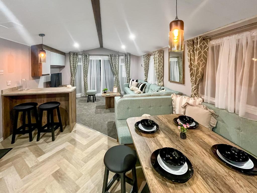 Un lugar para sentarse en Lily Pad Lodge