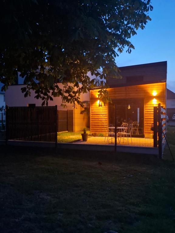 Hoone, kus puhkemaja asub