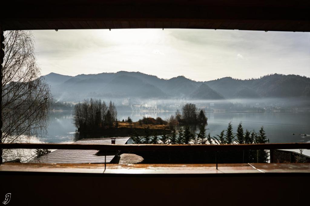 Naturlandskabet i nærheden af chaletet