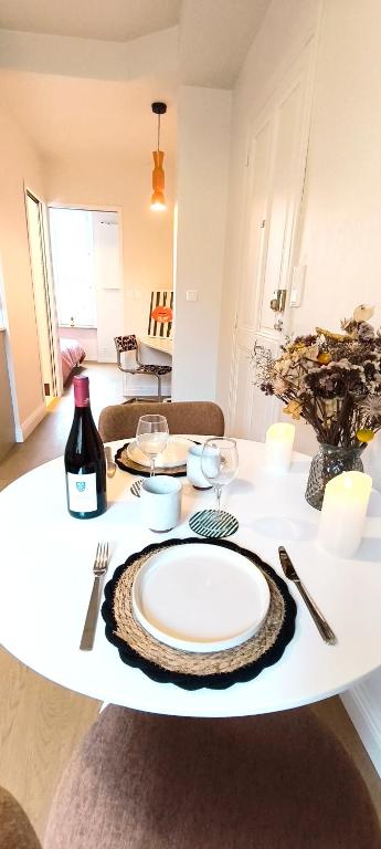 Χώρος καθιστικού στο Le Ptit Rennes- 200 m de la Gare Cosy Lumineux