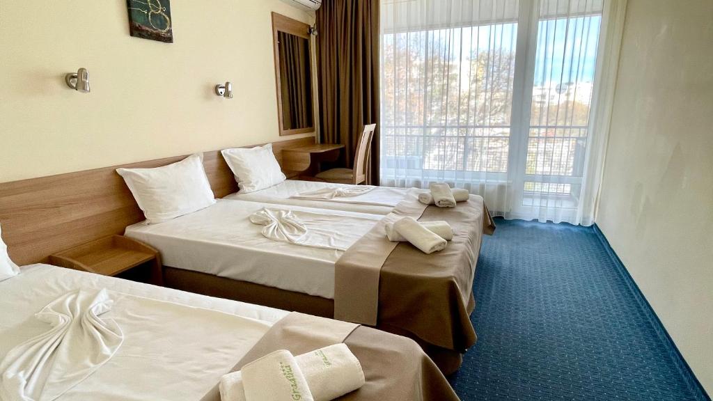 Triple Room with Balcony