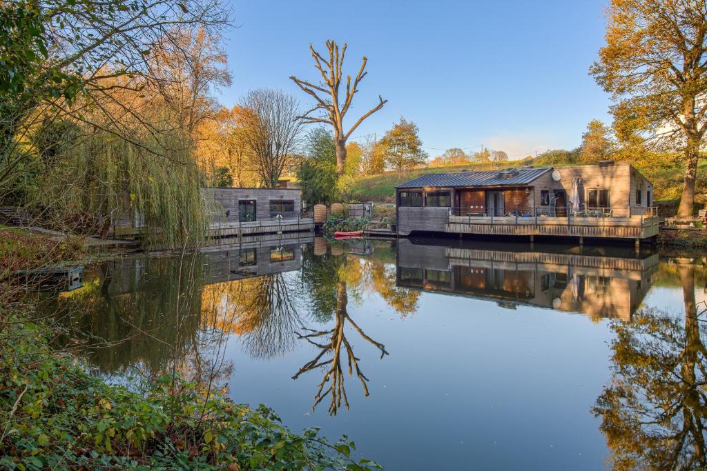 Φυσικό τοπίο κοντά σε αυτή η παραθεριστική κατοικία
