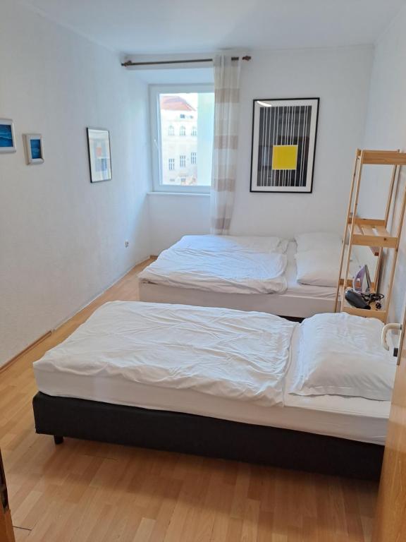 Ένα ή περισσότερα κρεβάτια σε δωμάτιο στο Central tower view