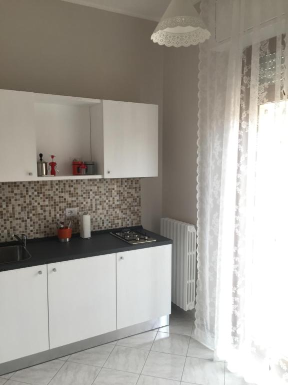 Kuchyň nebo kuchyňský kout v ubytování Sant'Oronzo B&B
